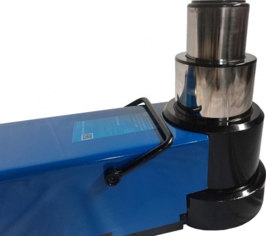 Домкрат пневмо-гидравлический подкатной AE&T HJ-100/50 профессиональный Домкрат пневмо-гидравлический подкатной AE&T HJ-100/50 профессиональный