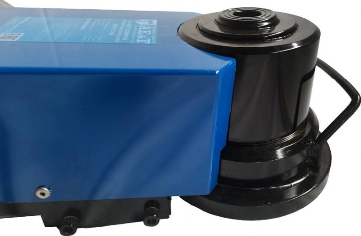 Домкрат пневмо-гидравлический подкатной AE&T HJ-50/25 профессиональный (2 места)