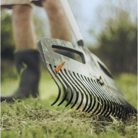 Грабли веерные FISKARS L Xact для газона [1027037]