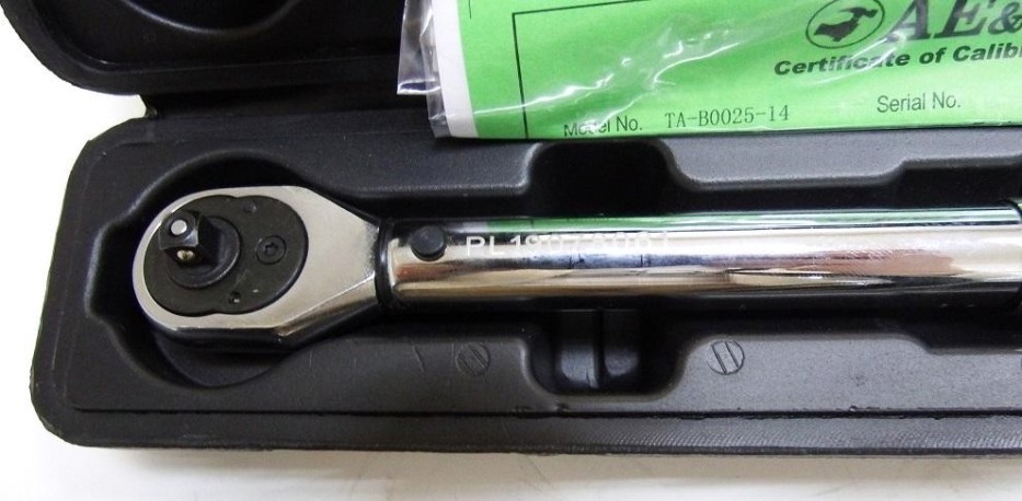 Ключ динамометрический AE&T TA-B0025-14 5-25nm 1/4" Ключ динамометрический AE&T TA-B0025-14 5-25nm 1/4"