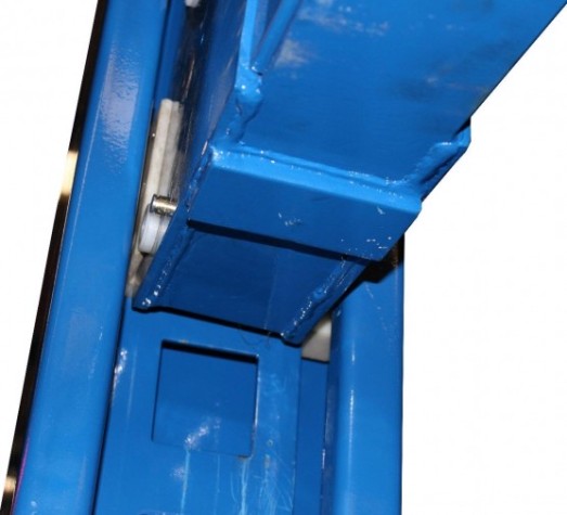 Подъемник автомобильный AE&T F5,5-4 4-хстоечный 5,5 т 380В [F5.5-4 (380)]