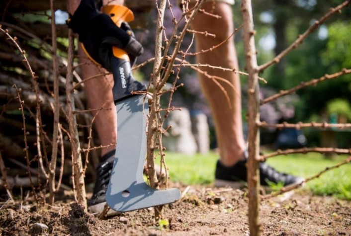 Секач для сучьев (малый) FISKARS WoodXpertXA3 1003609 [1003609]