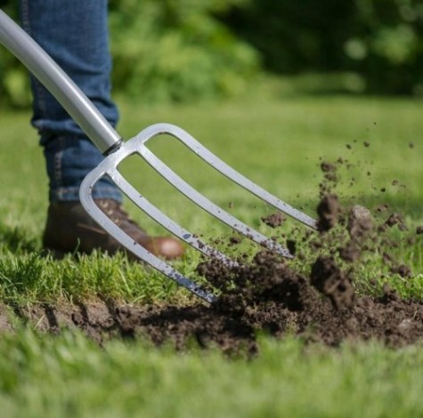 Вилы садовые FISKARS Xact средние [1003686]